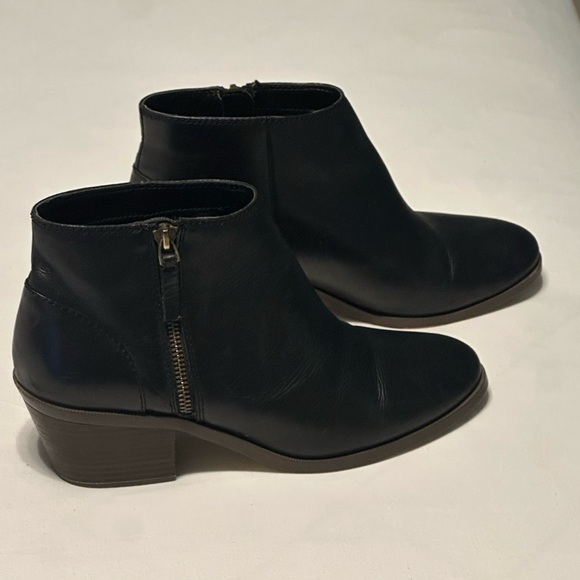 Vintage Gap Black Side Zipper Ankle Boot - Picture 7 of 11